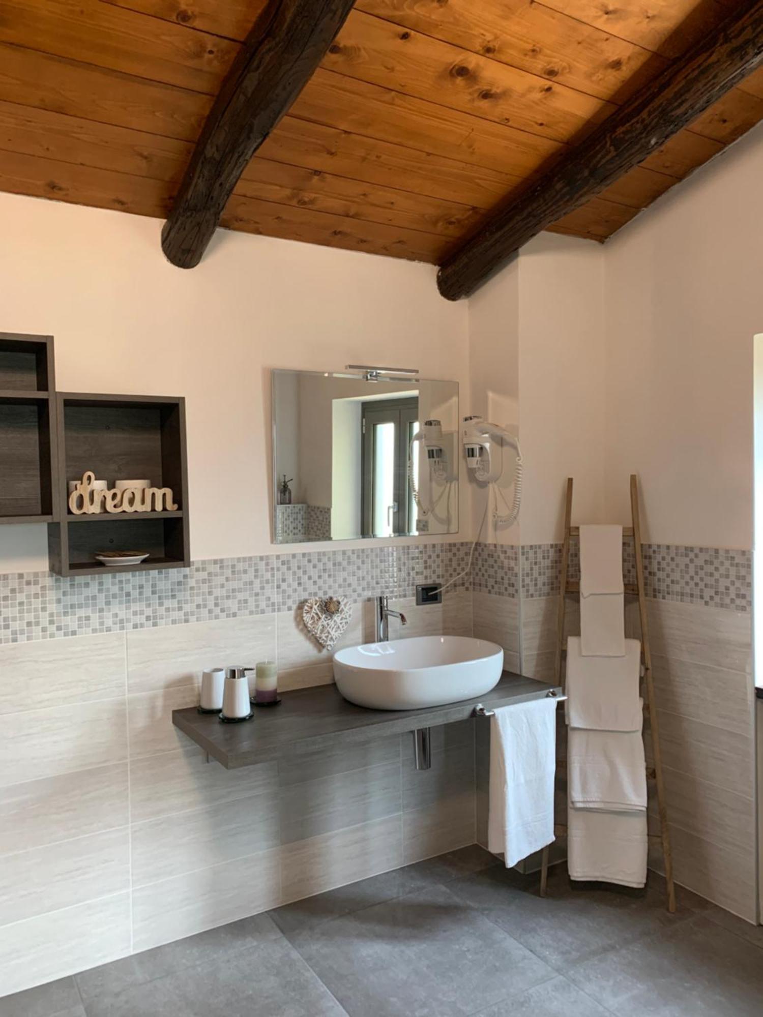 B&B La Lanterna Verbania Kültér fotó