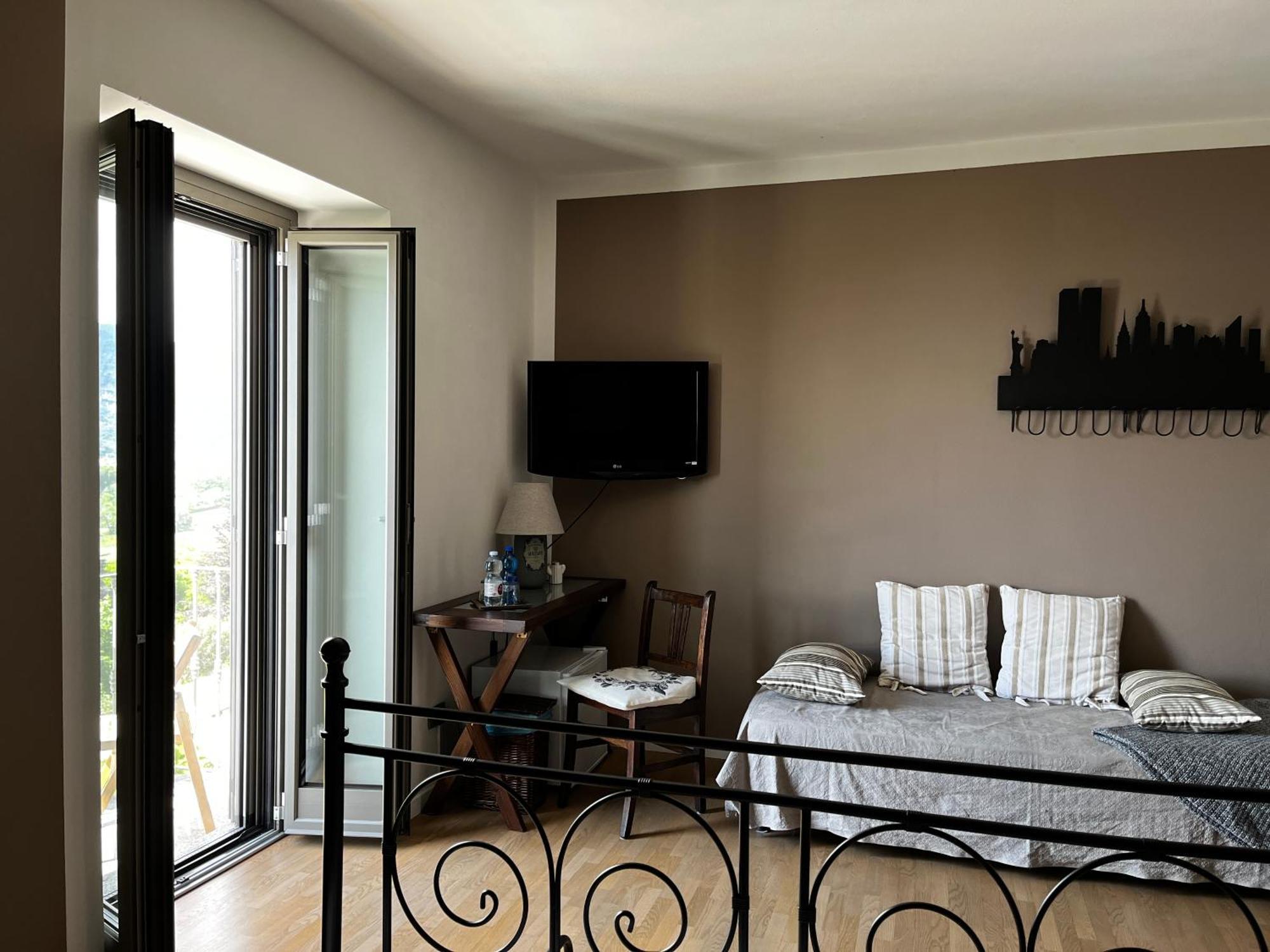 B&B La Lanterna Verbania Kültér fotó